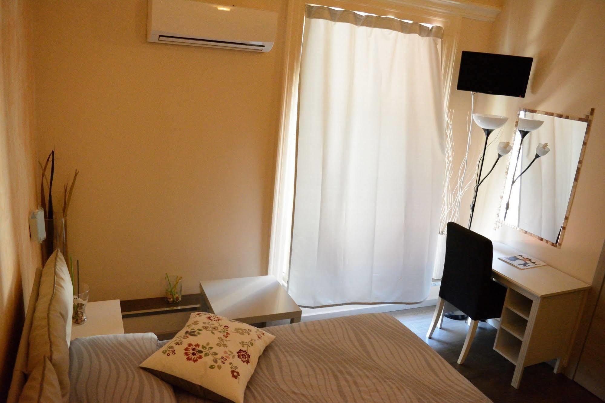 Catania Etnea Bed And Breakfast Exterior foto