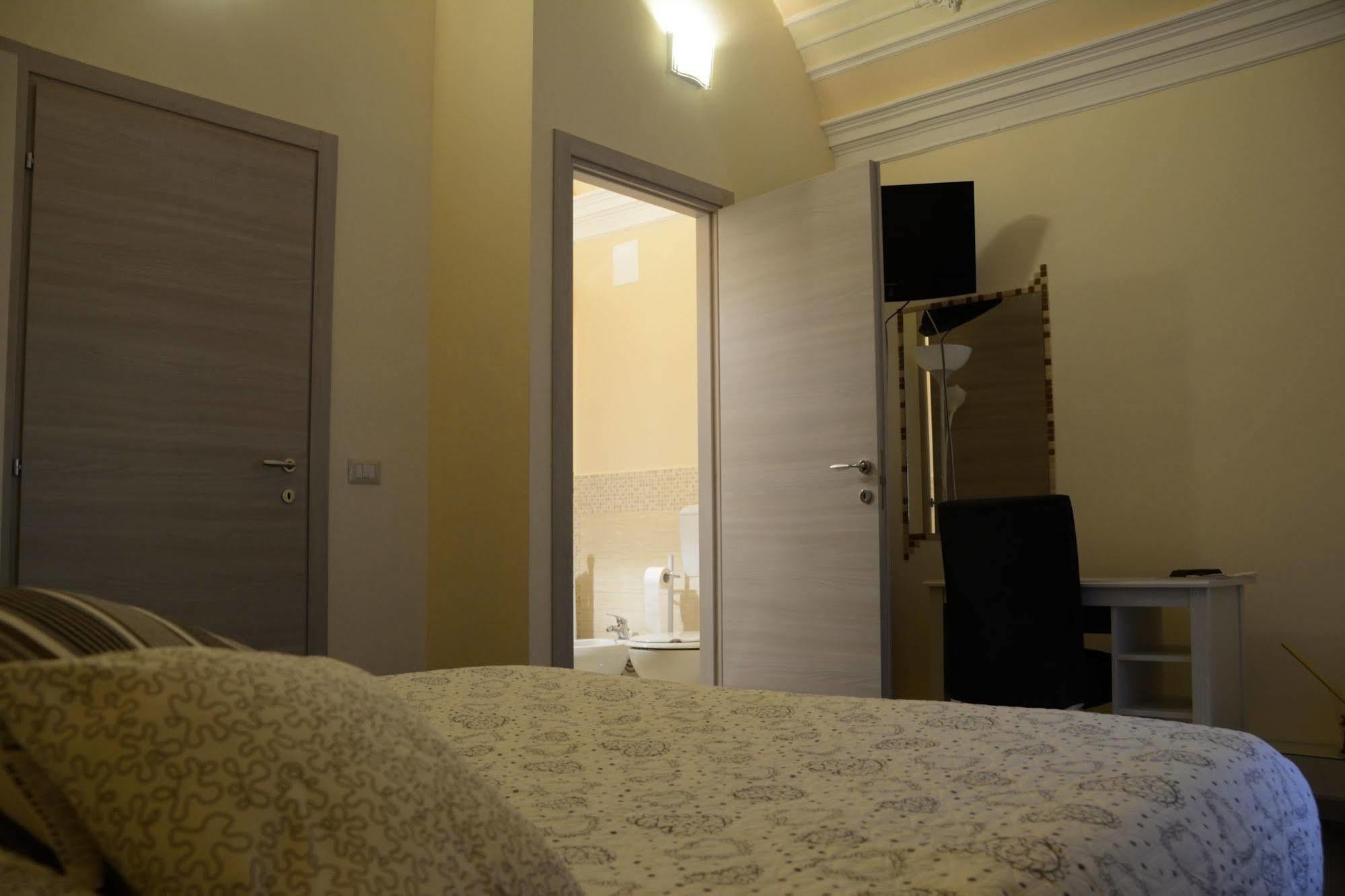 Catania Etnea Bed And Breakfast Exterior foto