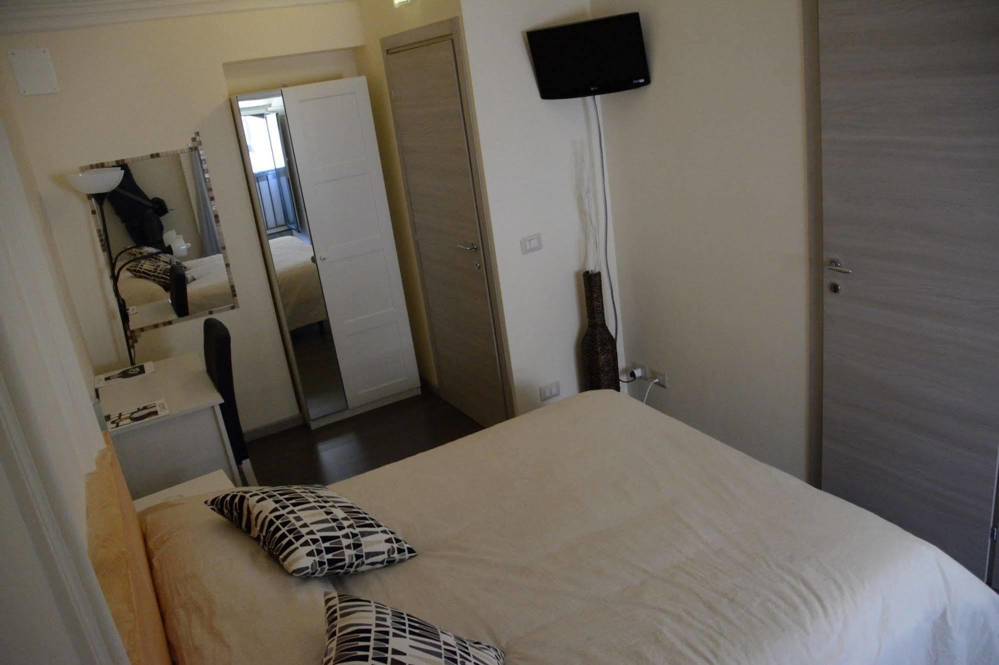 Catania Etnea Bed And Breakfast Exterior foto