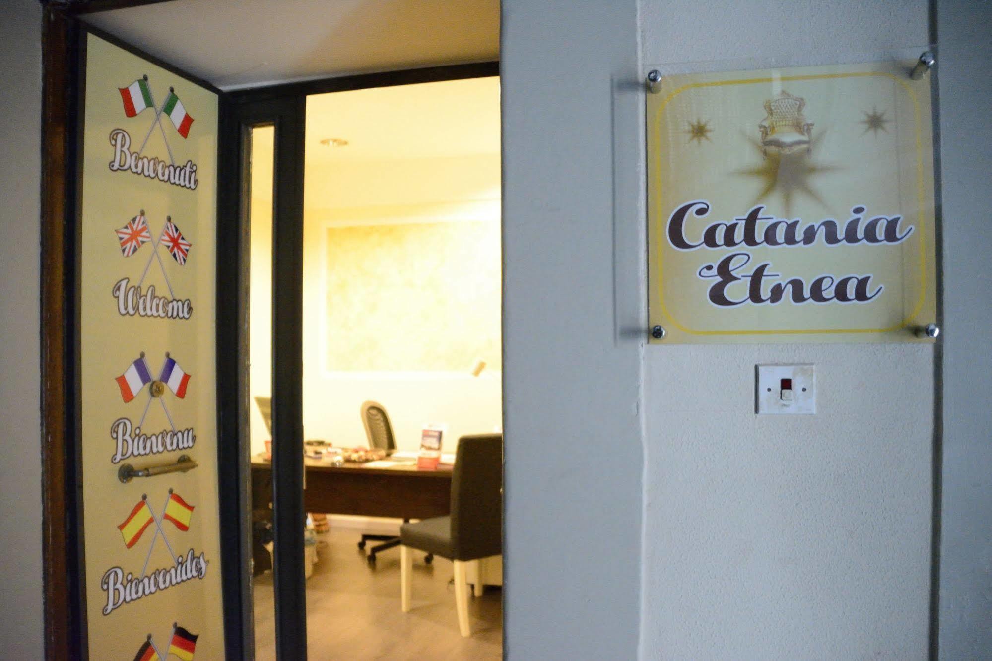 Catania Etnea Bed And Breakfast Exterior foto